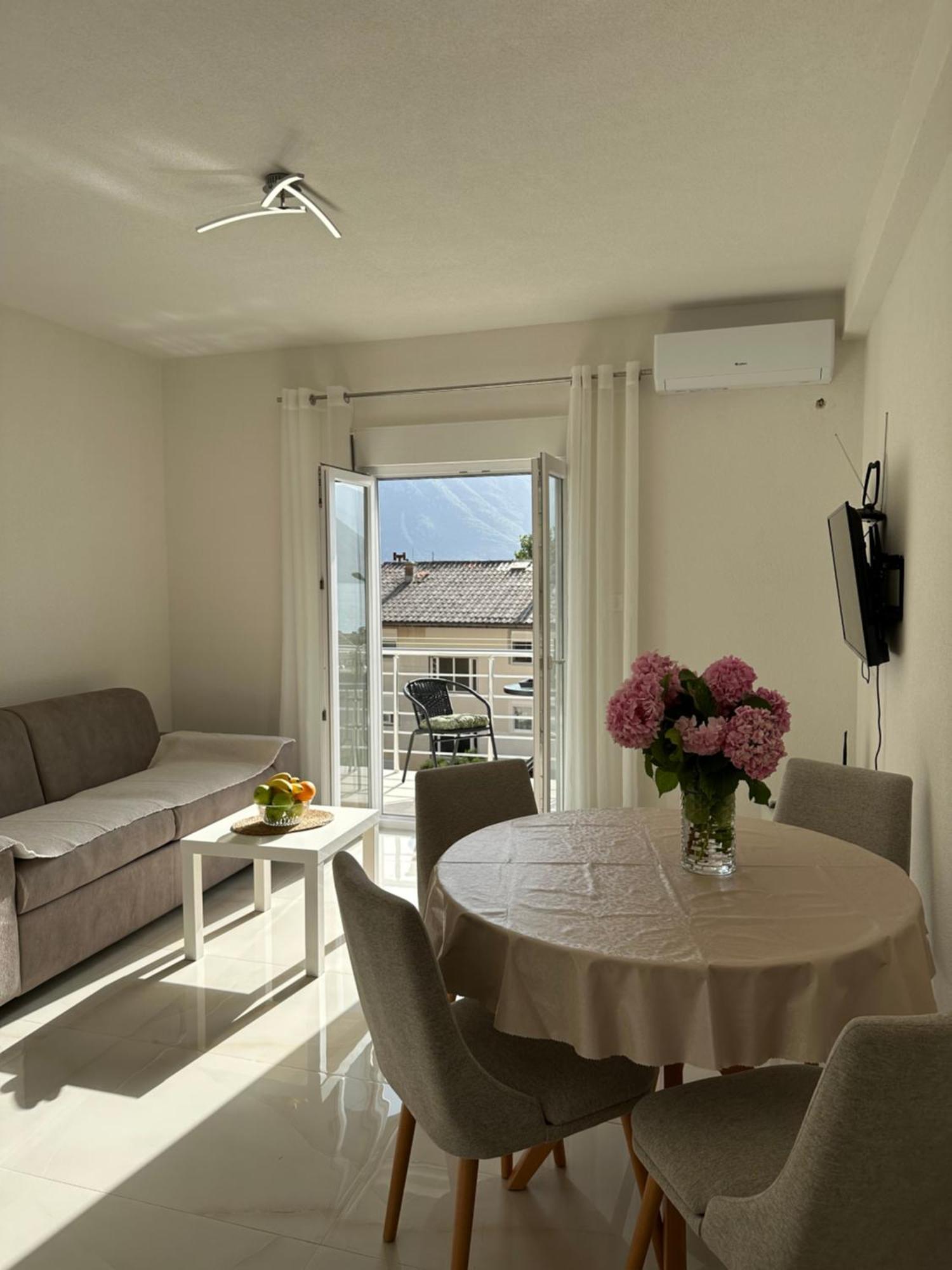 Sunny Apartment Котор Экстерьер фото